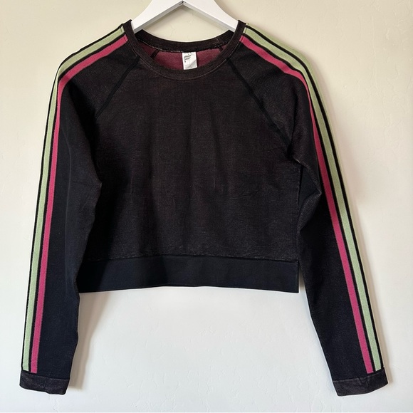 FABLETICS Aisley High-Waisted Seamless Pink Stripe Multi Leggings & Long Sleeve - Picture 3 of 16